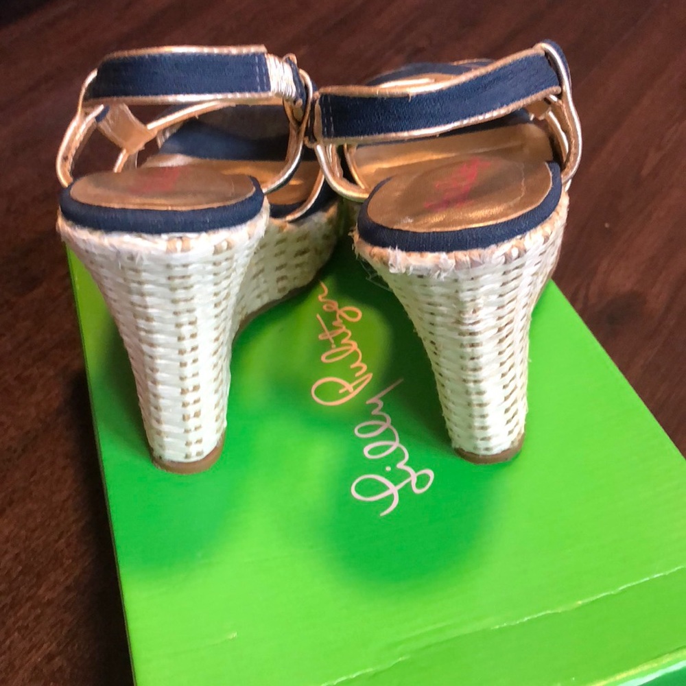 EUC Lilly Pulitzer Ashley wedge, canvas, Navy, 8.5 - Picture 4 of 7